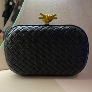 SOBRE NEGRO CUADRITOS CUERINA