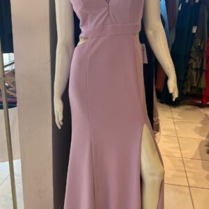 ALQUILER VESTIDO LAVANDA TUL COSTADO TIRAS AL CUELLO TALLE M