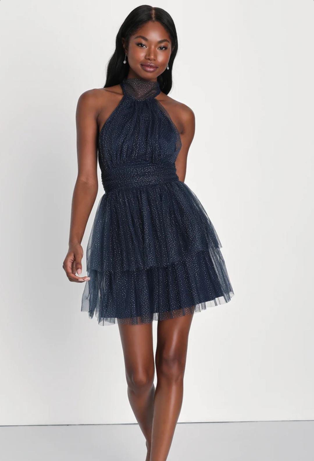 ALQUILER VESTIDO AZUL BRILLO CUELLO HALTER CORTO TALLE P