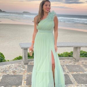 ALQUILER VESTIDO VERDE LIMON TUL UN HOMBRO FLOR TALLE M