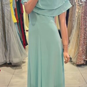 ALQUILER VESTIDO VERDE AGUA HOMBRO CAIDO CAPA TALLE G