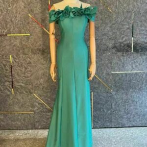 ALQUILERbVESTIDO VERDE ELASTICO MANGA CAIDAS FLORES TALLE P