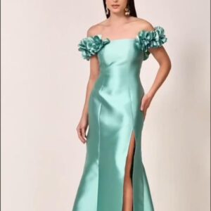 ALQUILER VESTIDO VERDE AGUA FLORES EN HOMBRO XG