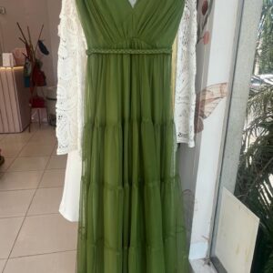 ALQUILER VESTIDO VERDE MUSGO TRENZA EN CINTURA TUL TALLE P