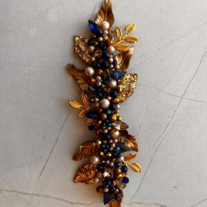 ALQUILER TOCADO AZUL MARINO DORADO Y PERLAS BEIGE