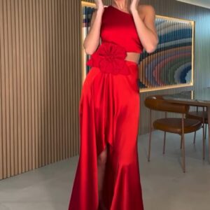 ALQUILER VESTIDO ROJO SEDA FLOR EN CINTURA TALLE P