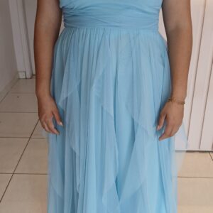 ALQUILER VESTIDO CELESTE TUL CAPITAS TALLE G