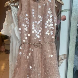 ALQUILER VESTIDO BEIGE LENTEJUELAS CORTO TALLE P