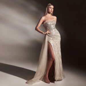 ALQUILER VESTIDO NUDE CORSET BRILLO SOBRE FALDA EN TAJO TALLE P