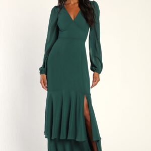 ALQUILER VESTIDO VERDE MANGAS LARGAS CAPA EN FALDA TALLE XG